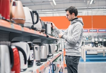 top-4-trends-set-to-disrupt-the-consumer-goods-industry-in-2025